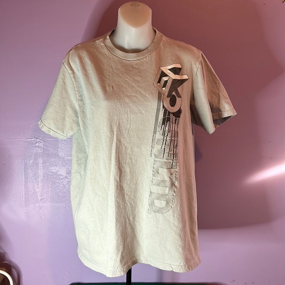 Ecko Unltd Pale Gray Tee Men’s Size Medium Casual Street Style Shirt